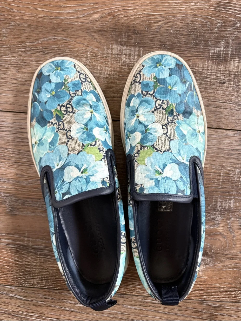 Gucci Floral Canvas Slip-On Sneaker floral Turquoise Navy men’s size 7/women 8.5